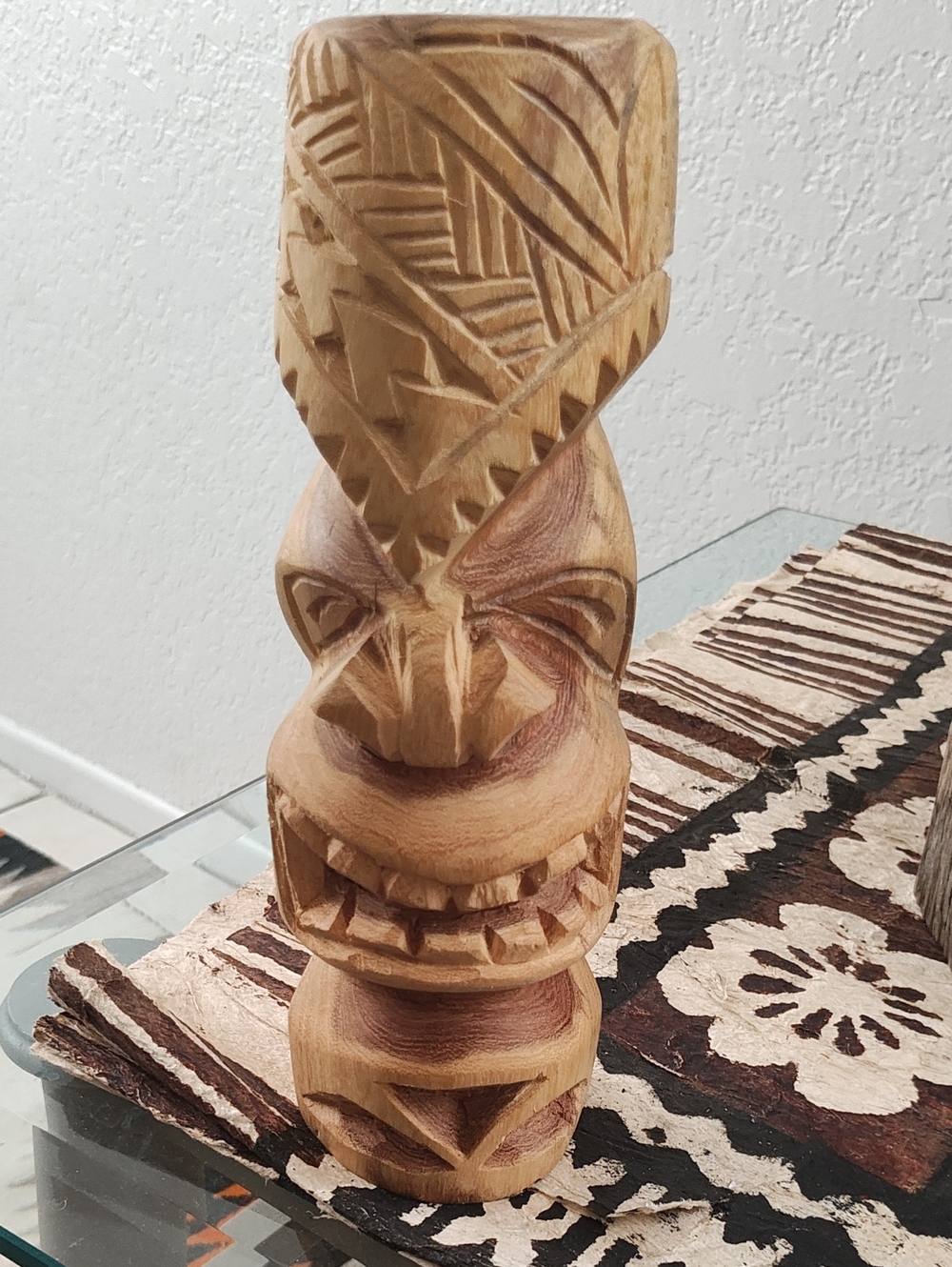 This Tiki Is Lono Hawaii Carved Monkey Pod Wood 10'' - Picture 2 of 5